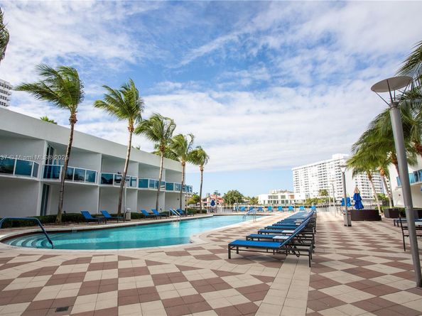 1945 S Ocean Dr 1108, Hallandale Beach FL 33009