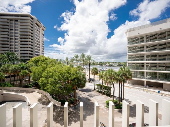 3 Grove Isle Dr C308, Miami FL 33133