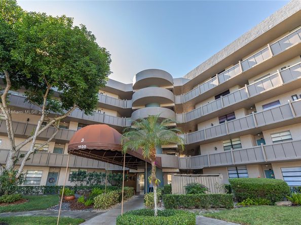 1100 Colony Point Cir 414, Pembroke Pines FL 33026