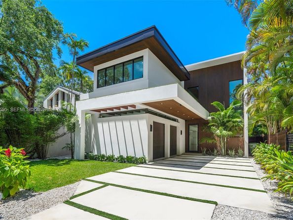 2521 Lincoln Ave, Miami FL 33133