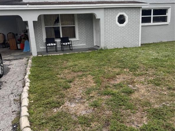 2410 NE 2nd Ter, Pompano Beach FL 33064