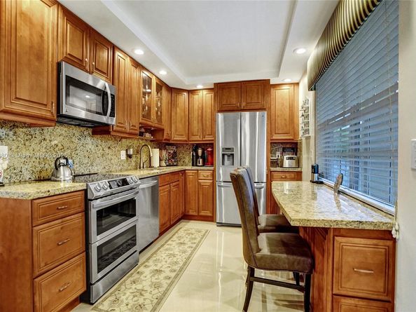 3520 Oaks Way 308, Pompano Beach FL 33069