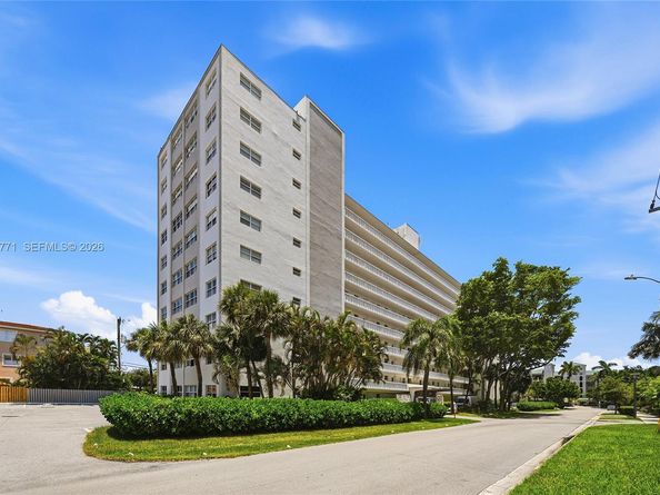 2555 NE 11 Street 510, Fort Lauderdale FL 33304