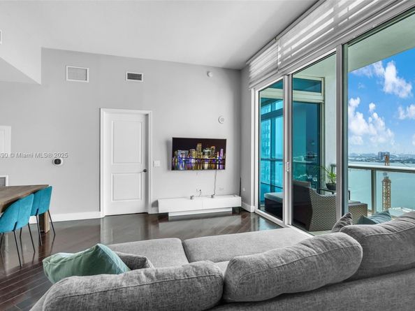 480 NE 30th St PH2205, Miami FL 33137