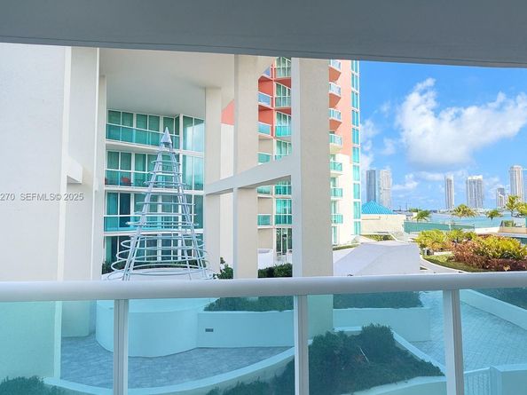 3370 Hidden Bay Dr 511, Aventura FL 33180