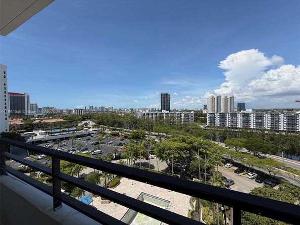 500 Three Islands Blvd 715, Hallandale Beach FL 33009