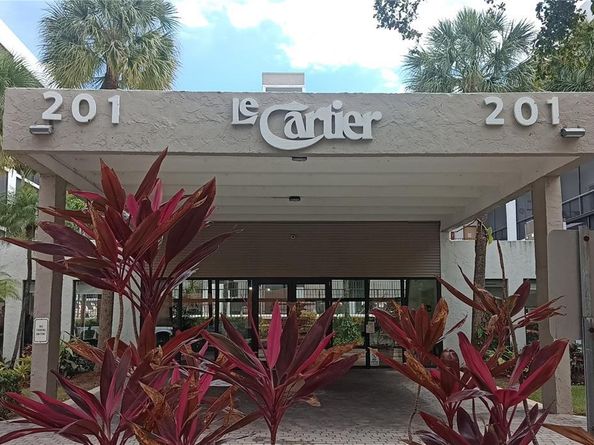 201 178th Dr 234, Sunny Isles Beach FL 33160