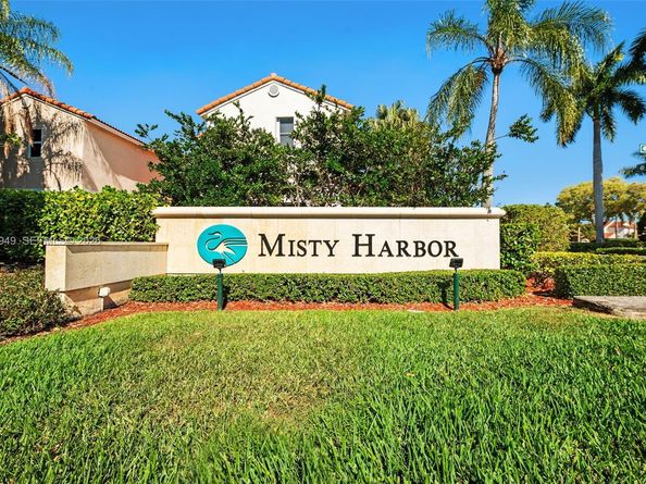 1026 SW 180th Ter, Pembroke Pines FL 33029