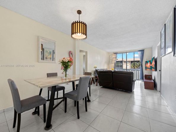 6701 NW 169th St B304, Hialeah FL 33015