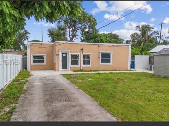 1835 NW 85th St, Miami FL 33147