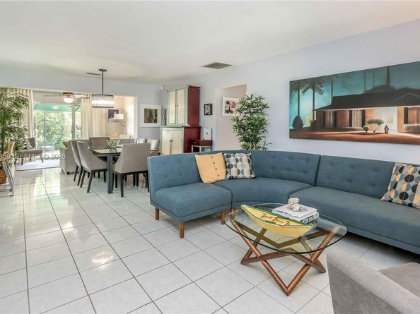 2209 N 15th Ave, Hollywood FL 33020