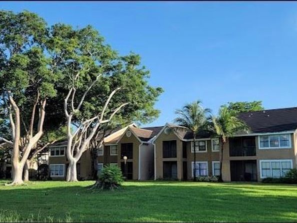 15640 SW 106th Ln 903, Miami FL 33196