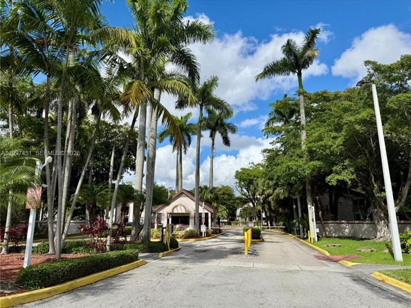 9435 SW 140th Ct 9435, Miami FL 33186