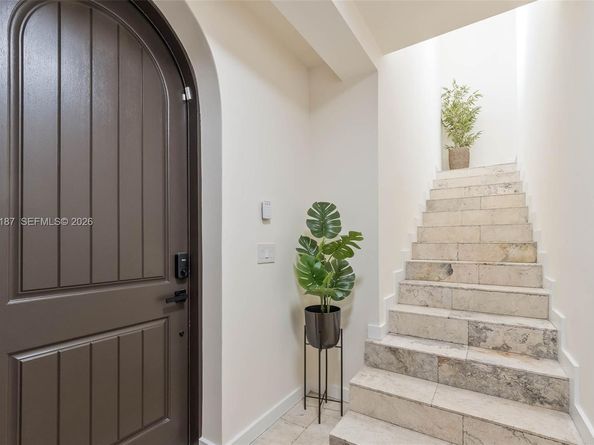 343 Madeira Ave 343, Coral Gables FL 33134