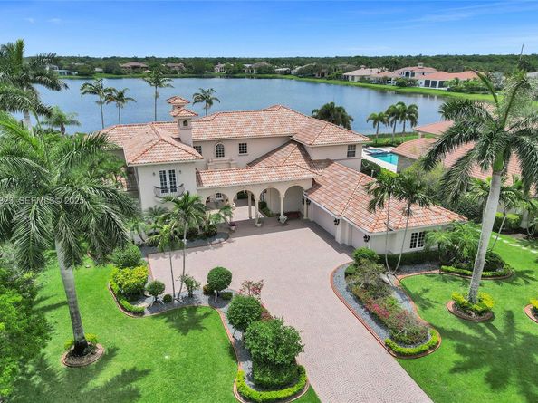 3308 Islewood Ave, Weston FL 33332