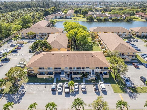 430 NW 214th St 103, Miami Gardens FL 33169
