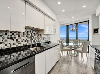 20281 E Country Club Dr