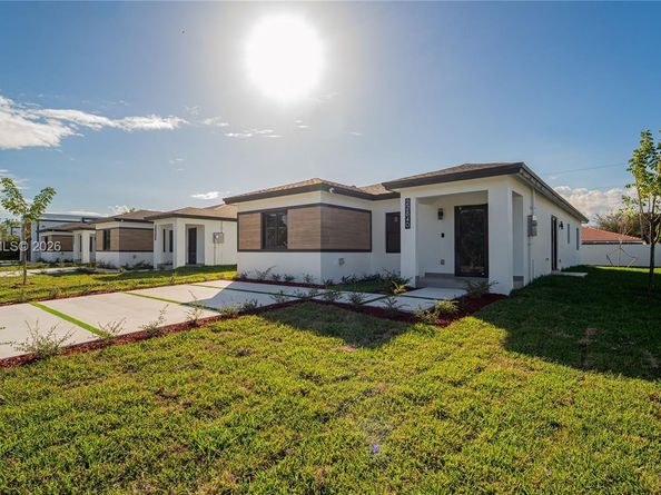 22880 SW 122nd PL, Miami FL 33170