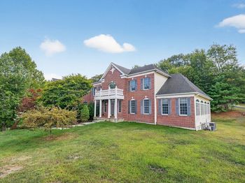 4 Summit Way