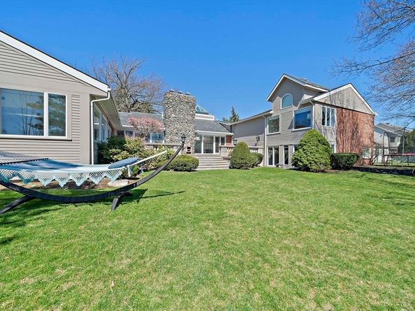 20 Montrose St, Newton MA 02458