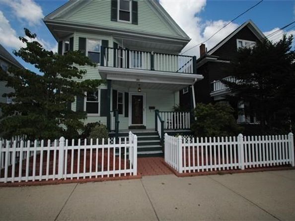 141 George St, Medford MA 02155