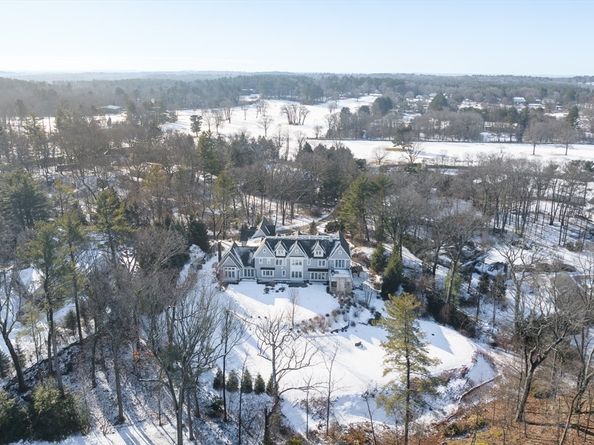 8 Hidden Road, Weston MA 02493