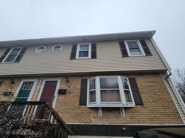 128 Wildwood Ave, Worcester MA 01603