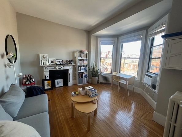 364 Marlborough Street 8, Boston MA 02115