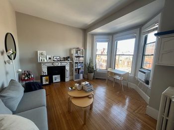 364 Marlborough Street