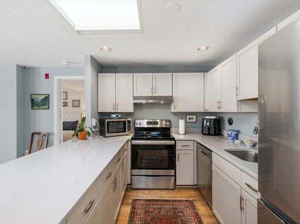 11 Church St 702, Salem MA 01970