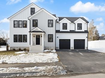 19 Brothers Way/295 Dean St