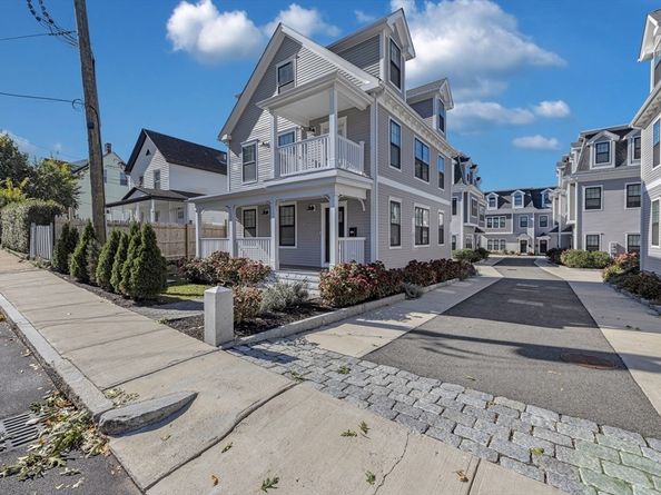 36 Temple Street 34, Boston MA 02126