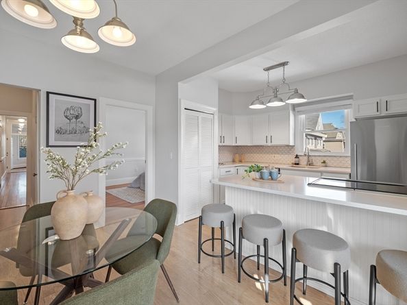 14 Holton St 4, Medford MA 02155