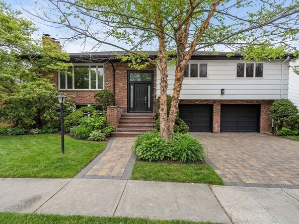520 Clinton Road, Brookline MA 02467