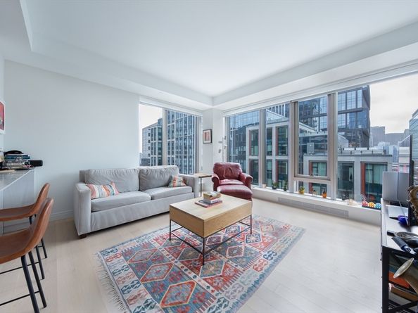 135 Seaport Blvd 1607, Boston MA 02210