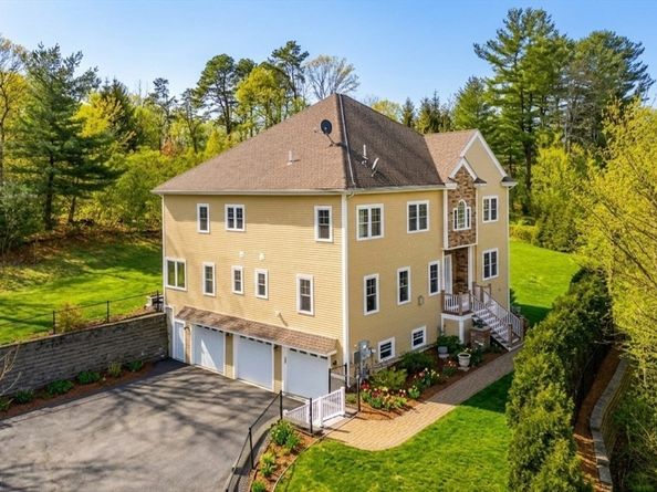 98R Walnut Street, Shrewsbury MA 01545