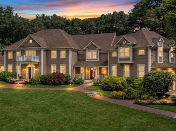 137 Lake Street, Sherborn MA 01770