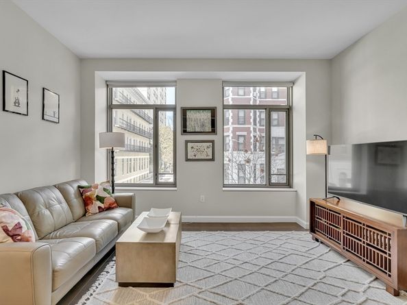 43 Westland Ave 212, Boston MA 02115