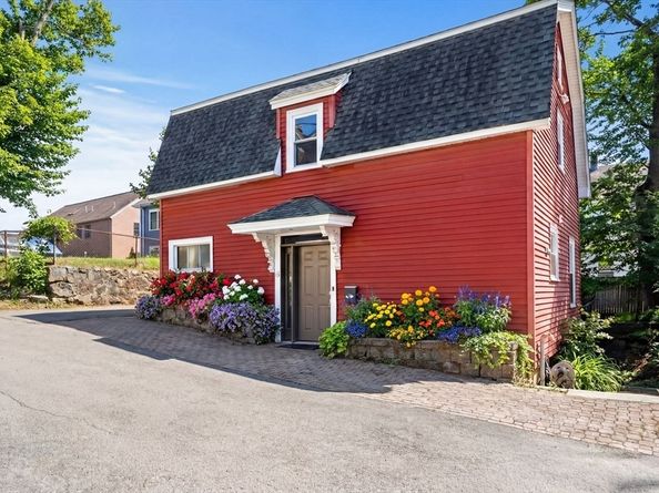 15 Lexington Ter, Waltham MA 02452