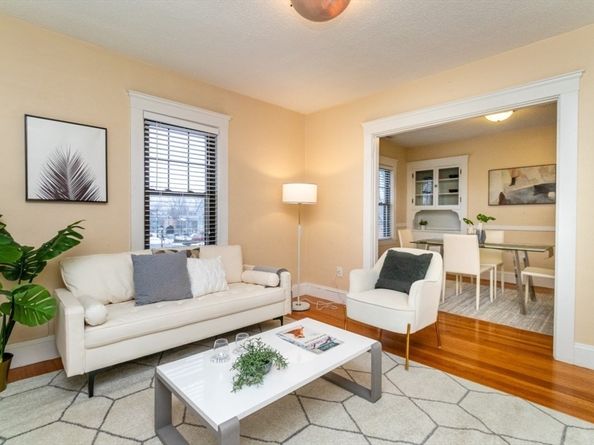 10 Washington Ave 3, Waltham MA 02453