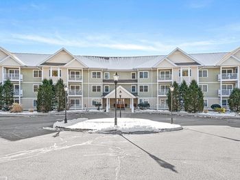 490 Main St