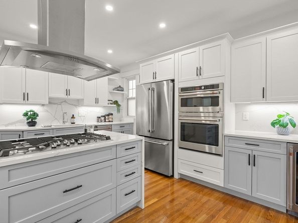 37 Englewood Ave 3, Brookline MA 02445