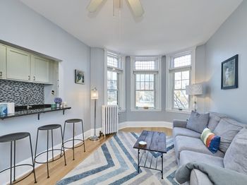 1868 Commonwealth Ave