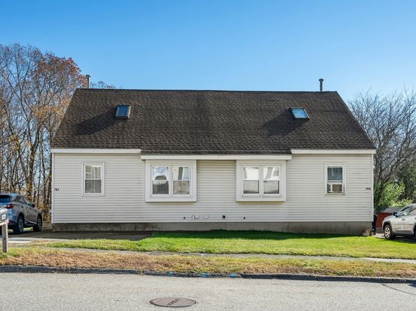 76 Parsons Hill Dr A, Worcester MA 01603