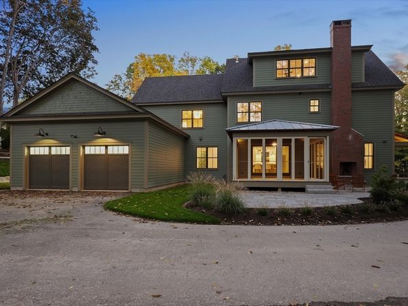 14 Dexter Lane A, Newburyport MA 01950