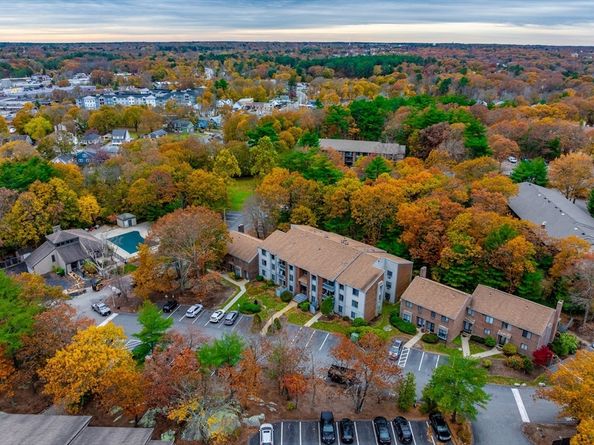 14 Old Stone Way 11, Weymouth MA 02189