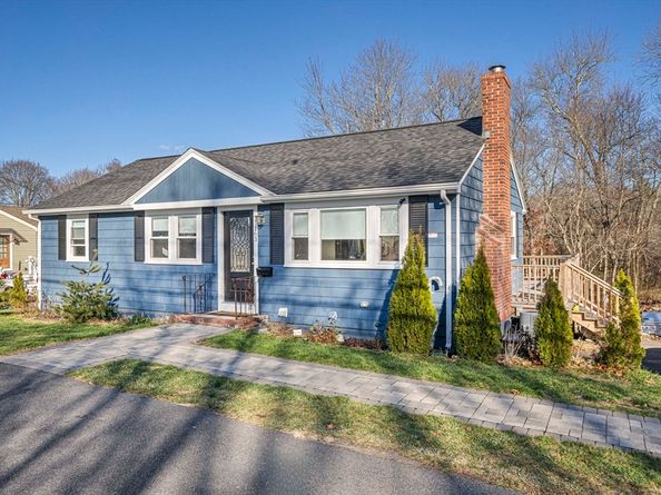 163 Pearl St, Stoughton MA 02072