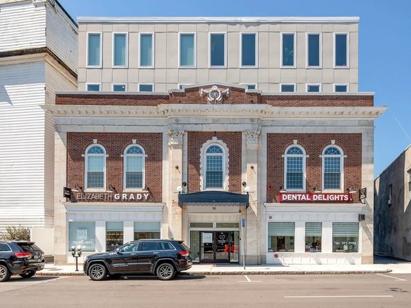 34 Salem St 301, Medford MA 02155