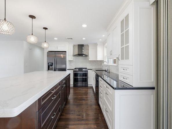 20 Mulhall Dr, Ashland MA 01721