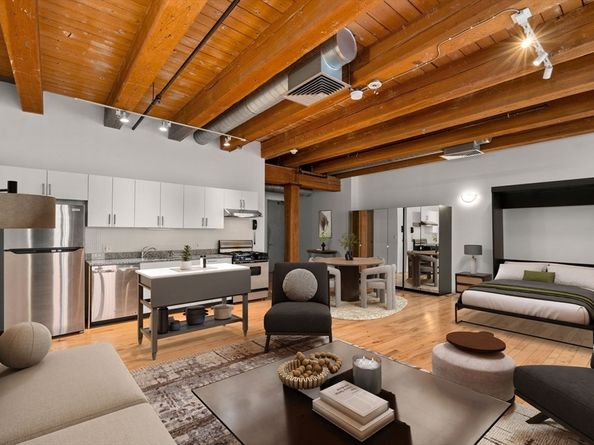 21 Wormwood St 323, Boston MA 02210